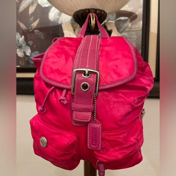 Coach, please check all picture of condition - Picture 7 of 17